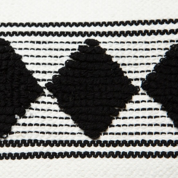 Caravan Home Diamond Woven Rug - Picture 5 of 10